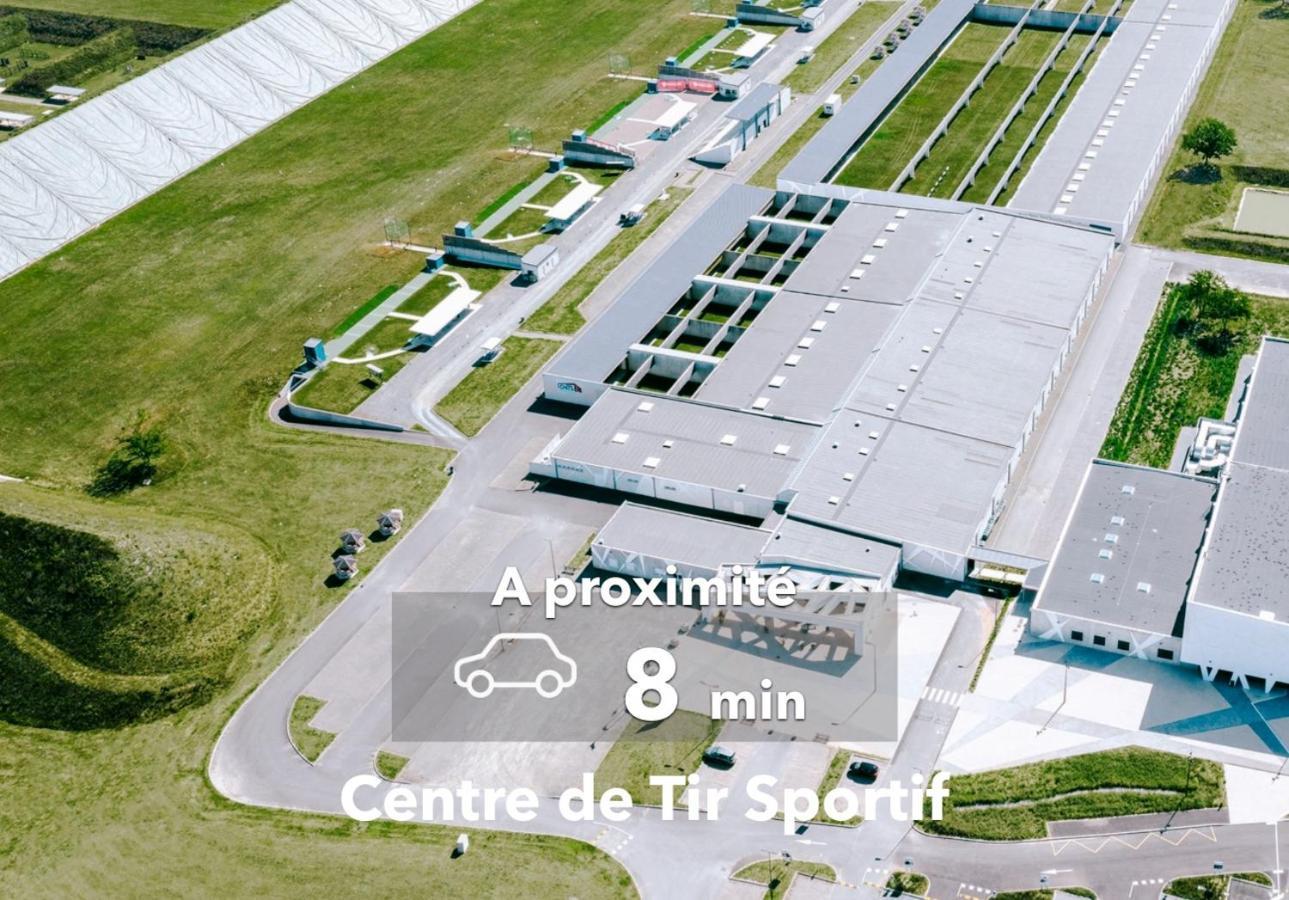 Le Studio Design ⸱ Stationnement Gratuit ⸱ Fibre Deols Bagian luar foto